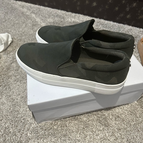 Steve Madden Camouflage Slip-On Sneakers - Picture 5 of 5